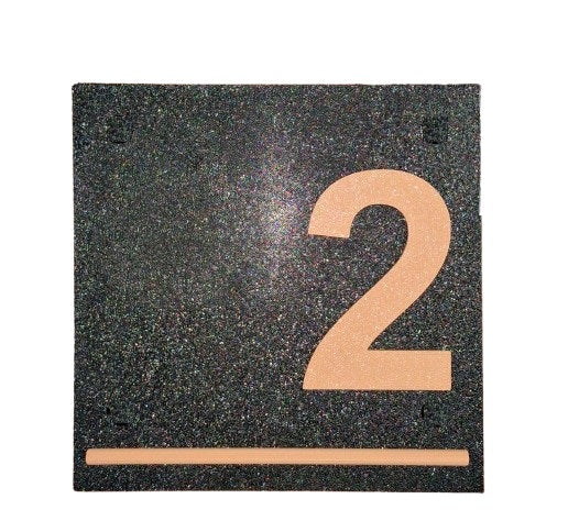 Plăcuță număr apartament – design modern, 12x12 cm